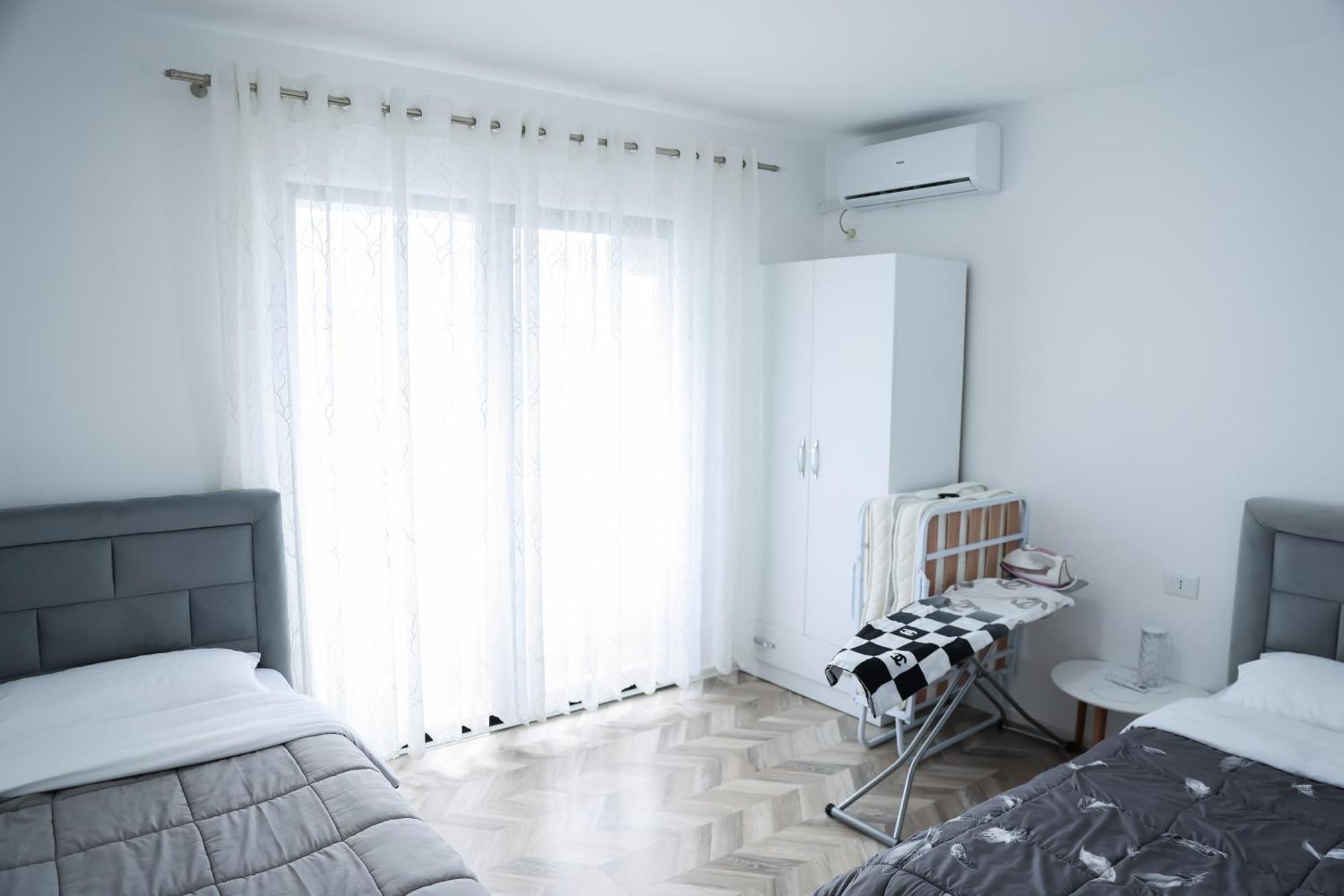 Family Apartment Tirana Exterior foto